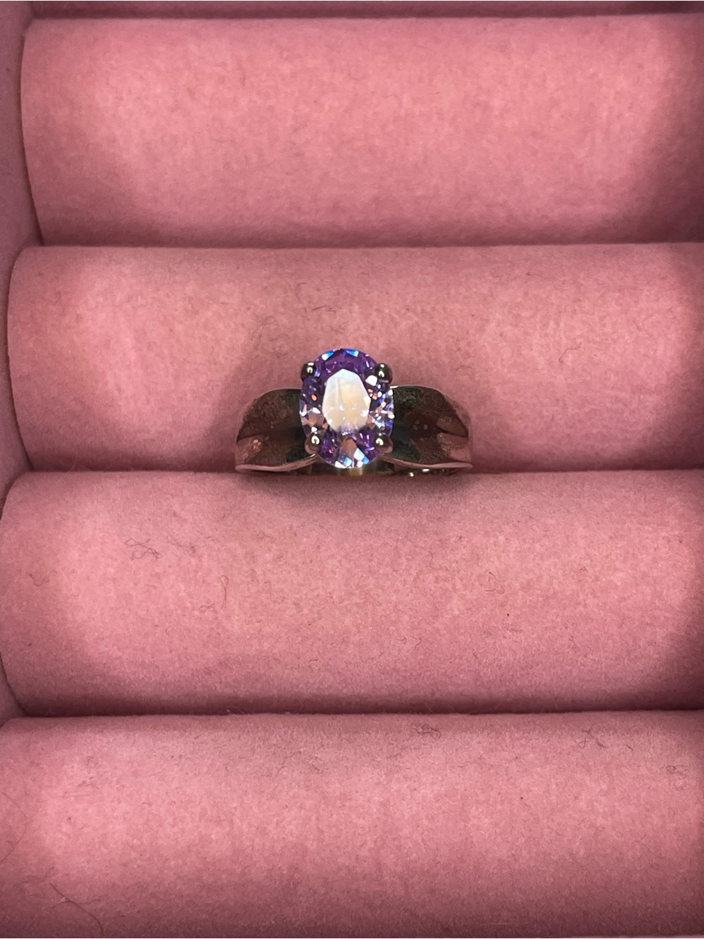 Vintage sterling silver purple ring